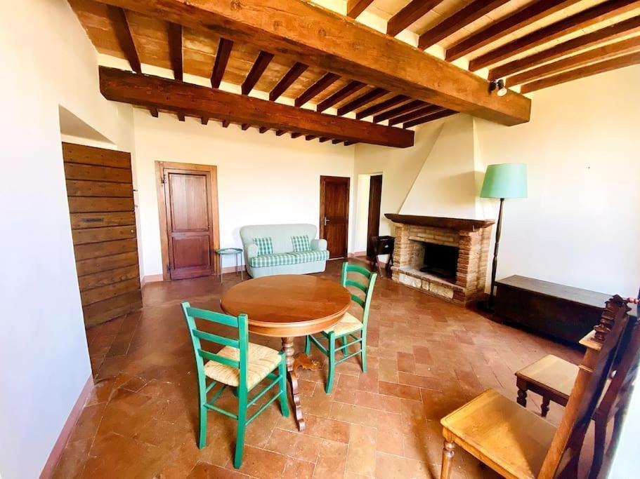 Casa Vacanze Luna Тоди Екстериор снимка